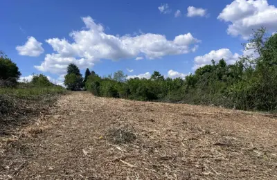 Na prodaju plac u Zaklopači-Grocka