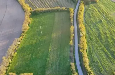 Prodajem gradjevinsko zemljiste 4km od centra Sopota