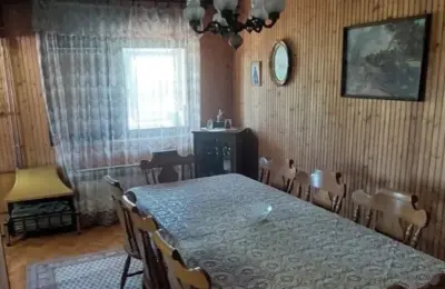Kuća u mirnom delu naselja Trešnja