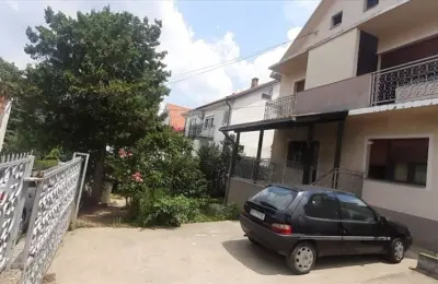 Prodaje se porodicna kuća u Sremčici