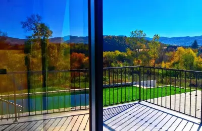 Na prodaju Luxury Villas&Poll,Aranđelovac