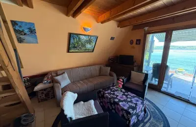 Prelepa kuca na Dunavu
