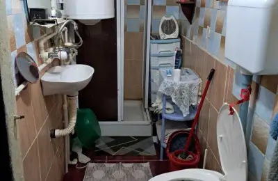 Prodajem kuću u selu Iđoš-Kikinda