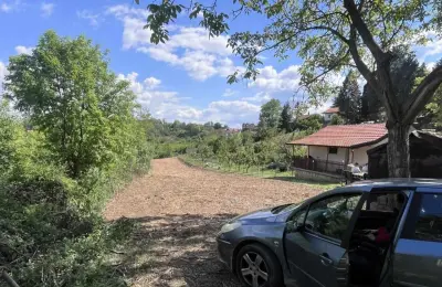 Na prodaju plac u Zaklopači-Grocka