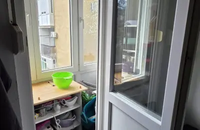 Prodajem stan na Karaburmi 62m2