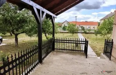 Prodajem kucu u selu Provo-Vladimirci