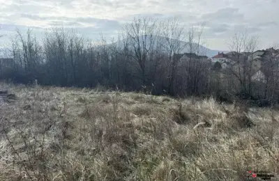 Prodajem plac 8.13 ari