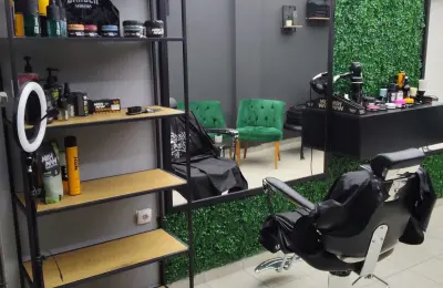 Izdajem frizerski salon u Novom Sadu na Novoj Detelinari