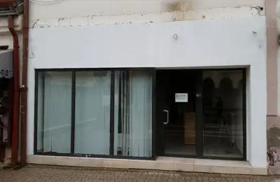 Lokal 81m2 u centru Grocke-pesacka zona