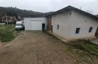 Hala, magacin, skladište za izdavanje
