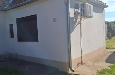 Kuća na prodaju u Farkaždinu-Zrenjanin