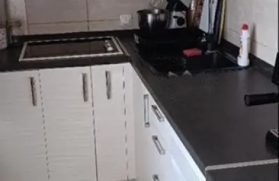 Prodajem dvoiposoban kompletno namešten i uknjižen stan