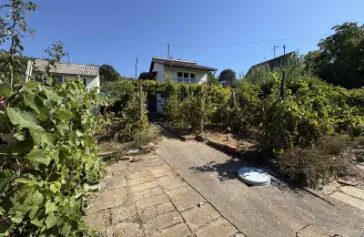 Vikend kuća 55m2,uknjižena,na 10ari placa