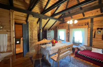Na prodaju-porodična kuća na Borovoj glavi, Dobroselica-Zlatibor