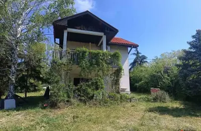 Prodaje se kuca u Grockoj-vikend naselje Voloder