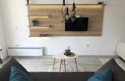 LUX apartman sa dvorištem i panoramskim pogledom na Kopaoniku