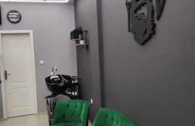 Izdajem frizerski salon u Novom Sadu na Novoj Detelinari