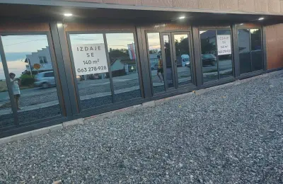 Izdaje se poslovni objekat od 140m2 na top lokaciji