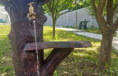 Sredjena kuca 200m2 sa visokim zidovima i potpuno privatnoscu-4km od Soko Banje-Resnik Galerija slika