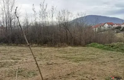 Prodajem plac 8.13 ari