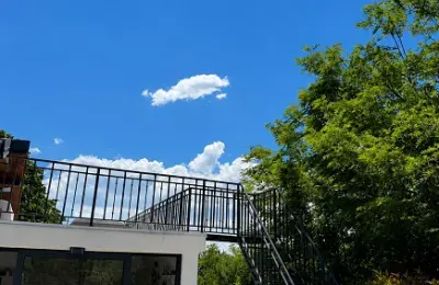 Mislođin-Obrenovac, nameštena dvoetažna kuća sa bazenom