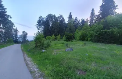 Na prodaju plac na Zlatiboru