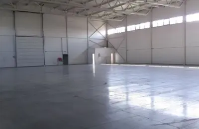 Izdajemo halu u Simanovcima u blizini Knez Petrol pumpe