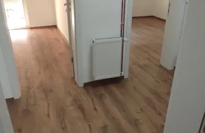 Ekskluzivan kompletno renoviran stan 70m2