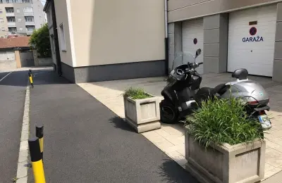 Garaza sa pripadajucim garaznim mestom na Vracaru