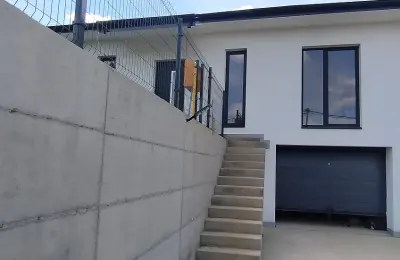 Luksuzna kuca sa bazenom Popovic-Sopot-Kosmaj