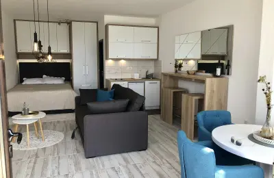LUX apartman sa dvorištem i panoramskim pogledom na Kopaoniku