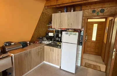 Prelepa kuca na Dunavu