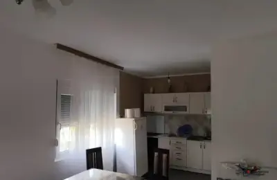 Prodajem kucu u selu Provo-Vladimirci